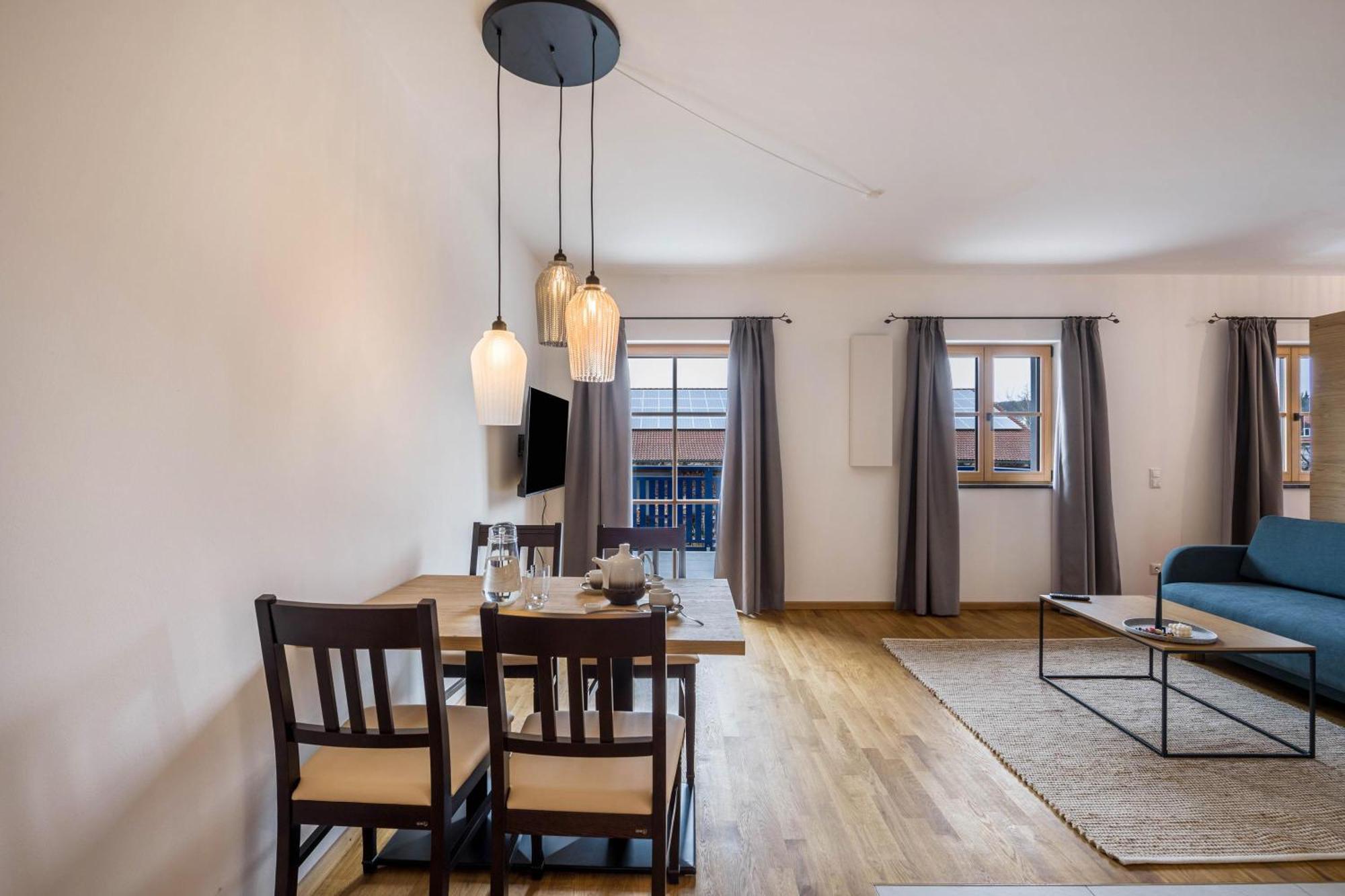 Ferienwohnung Rosa Gilching Exterior foto